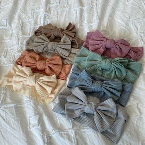 Set of 8 Soft Neutral Baby Bows 🎀